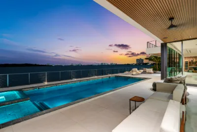 1995 NE 117th Rd, North Miami, FL 33181-Twilight-12