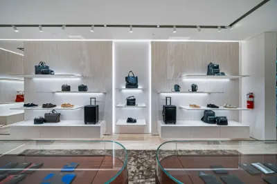 Ferragamo - Aventura Mall-20