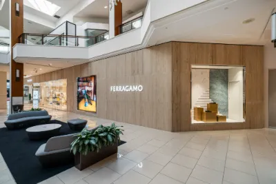 Ferragamo - Aventura Mall-79