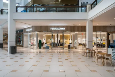 Ferragamo - Aventura Mall-84