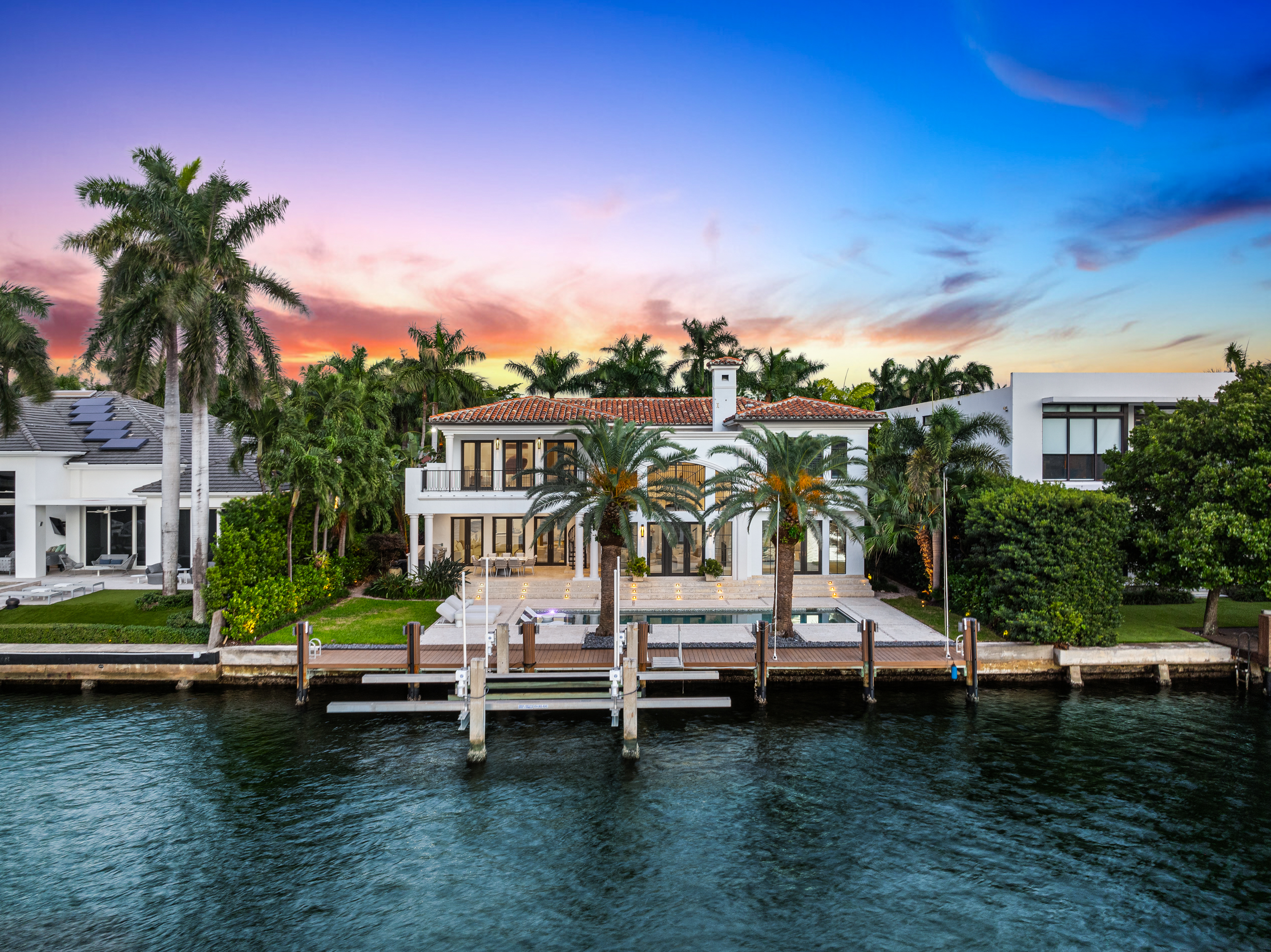 Does Professional Photography Increase Sale Price in Miami?