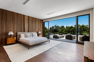 857 N Shore Dr, Miami Beach, FL 33141-061