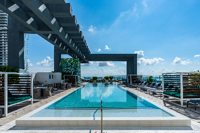 HiRes_Watermarc_PoolDeck_1