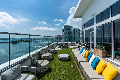 HiRes_Watermarc_SkyClub28