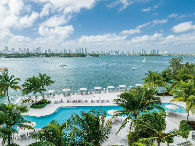 SouthgateTowers_Amenities_PoolDeck28